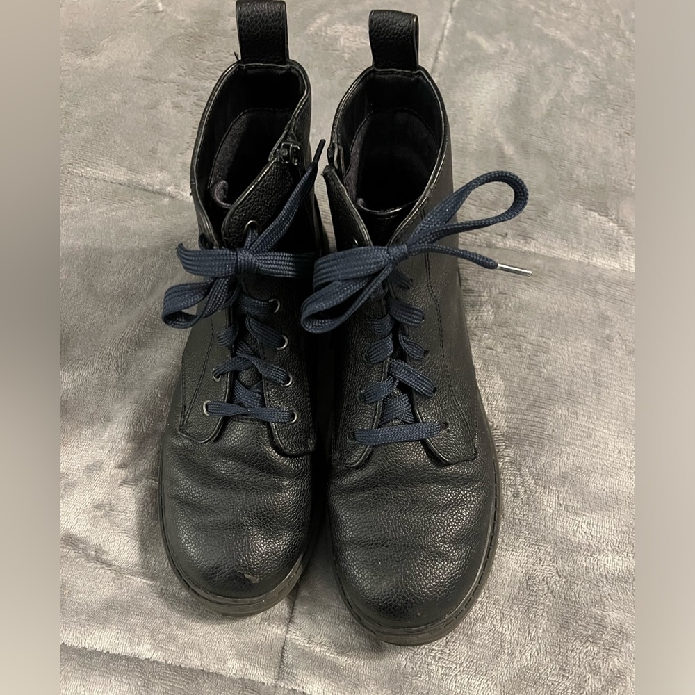 EUC, Girls Art Class Combat-Style Boots, Size 5